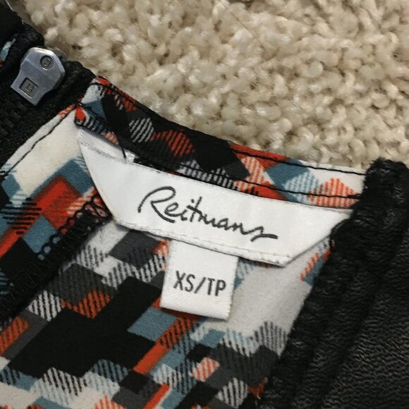 Two Tone Pixel & Faux Leather Shoulder Back Zipper Tank Top - Picture 8 of 13